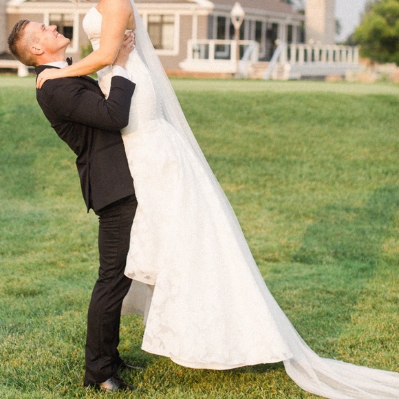 Anne barge Blue Willow mermaid wedding gown dress floral appliqué - Picture 13 of 13